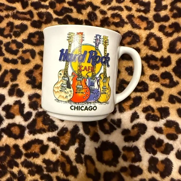 Vintage Hard Rock Cafe Chicago White Mug - Picture 2 of 4